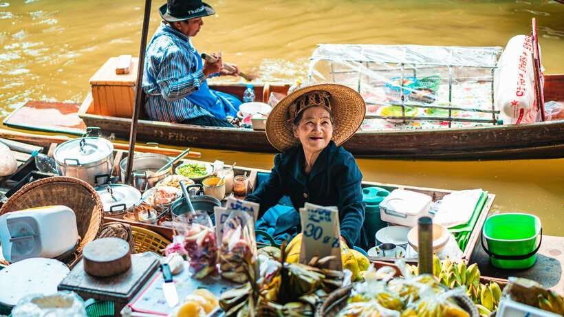 Amphawa Floating Market & Railway Market : Private Tour - Key Points