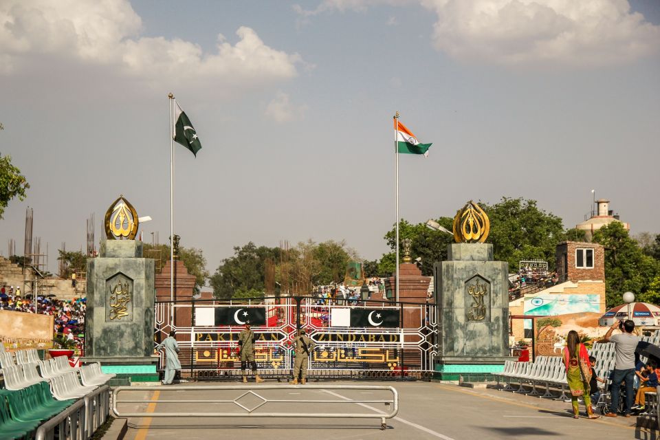 Amritsar : Golden Temple and Jallianwala Bagh Private Tour - Inclusions and Exclusions