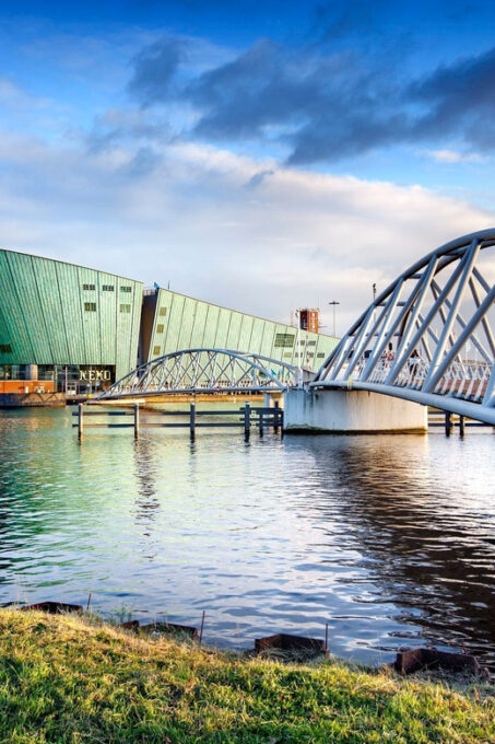Amsterdam: 1-Hour Canal Cruise & NEMO Science Museum - Essential Visitor Information