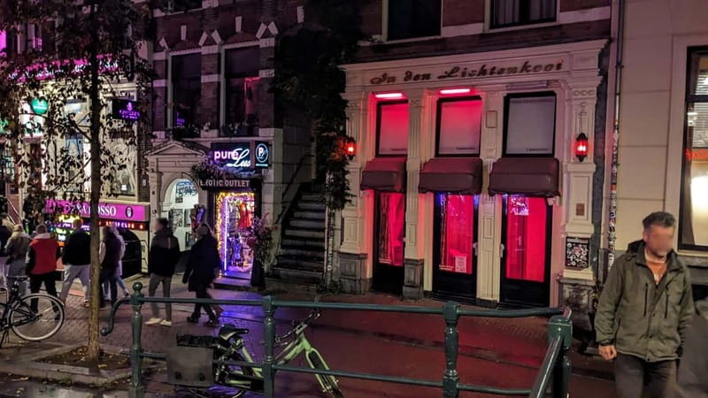 Amsterdam: 1,5-Hour Red Light District Tour - Key Points