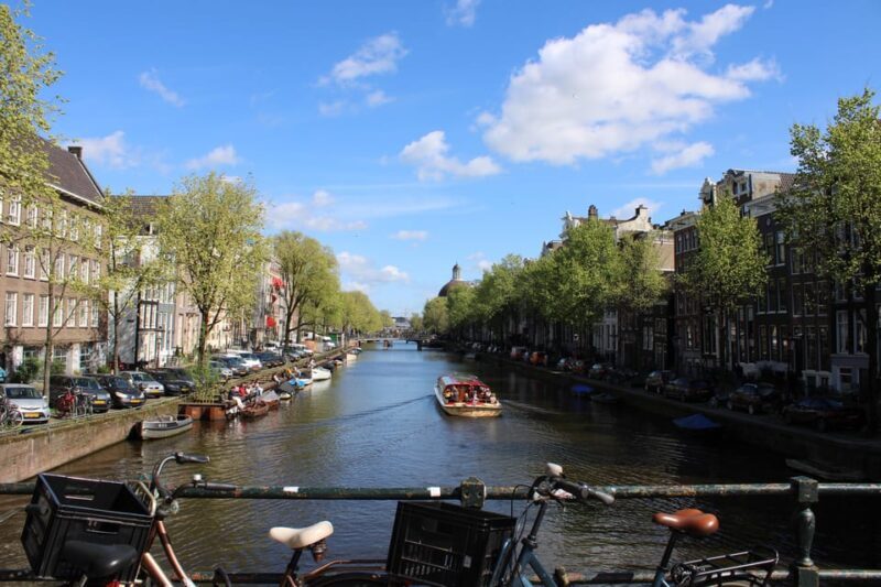 Amsterdam: 2-hour History & Culture tour with a Local - Key Points