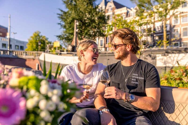 Amsterdam: 2h Canal Cruise Incl.Dutch Snacks & Drinks Option - Customer Ratings and Feedback