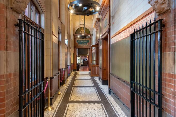 Amsterdam: 3-Course Meal in Historic 1st Class Waiting Rooms - How to Get There