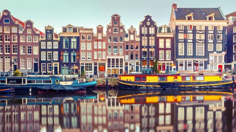 Amsterdam Audioguide - TravelMate app for your smartphone - The practicality of the digital format