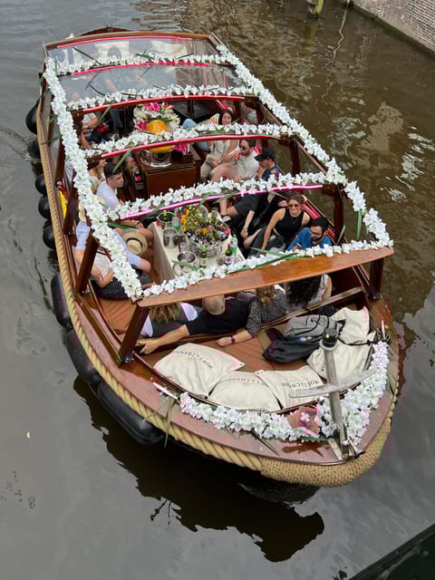 Amsterdam: Boat Tour with Optional Unlimited Drinks - Key Points