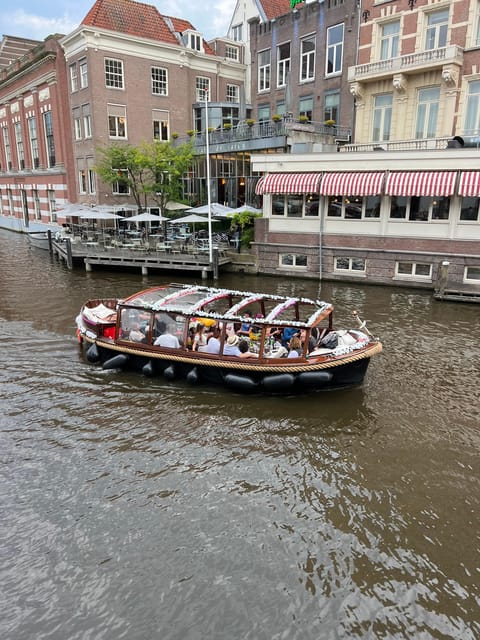 Amsterdam: Boat Tour with Optional Unlimited Drinks - Who Should Consider This Tour?