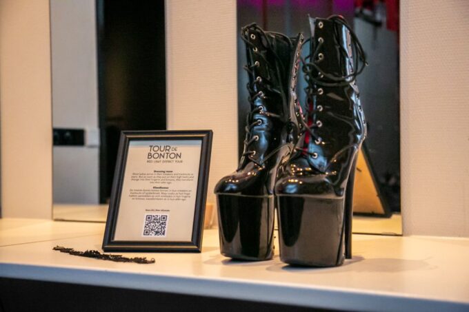 Amsterdam: Brothel Tour With Former Sex Worker - Safety and Conduct Rules