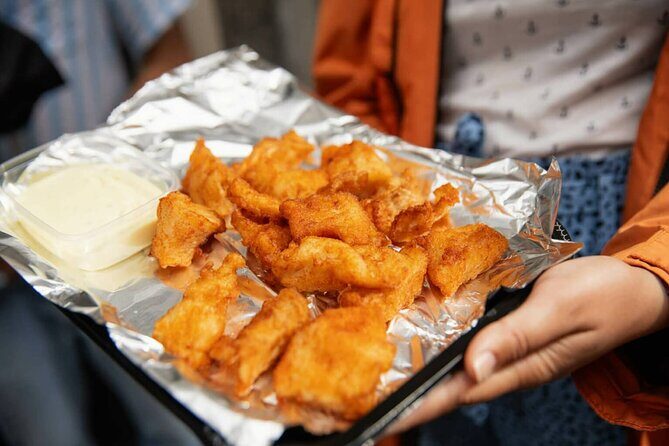 Amsterdam Canal Cruise and local Food Tour - Diving Into the Itinerary