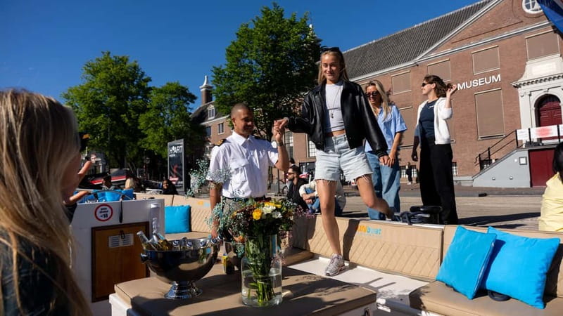 Amsterdam: Canal Cruise in Open Boat with Drink Option - A Closer Look at the Experience
