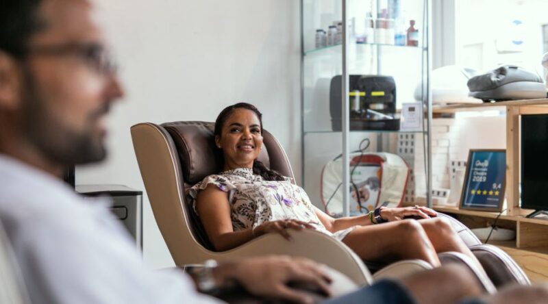 Amsterdam: Chill Massage Chair - Booking Process