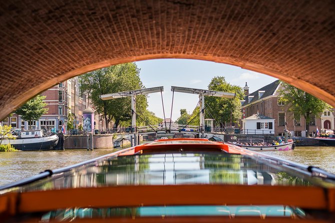 Amsterdam City Centre Canal Cruise - Exploring Amsterdams Waterways