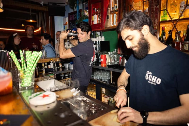 Amsterdam: Cocktail Workshop with Welcome Drink - The Experience Atmosphere  