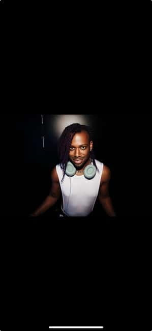 Amsterdam: DJ Workshop101 with a Professional DJ - Who Will Love This?