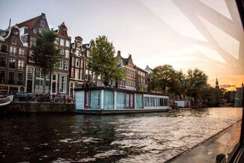 Amsterdam: Evening Pizza Cruise Along the Canals - Frequently Asked Questions