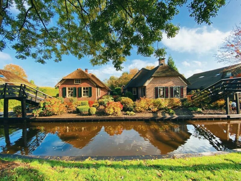 Amsterdam: Explore Giethoorn in a Private Tour With Driver - Itinerary Breakdown