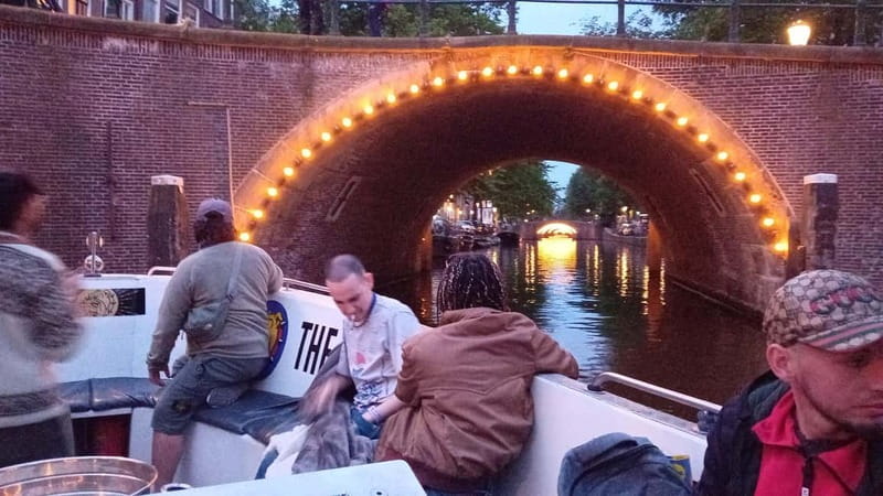 Amsterdam: Friendly 420 Smoking Sunset Cruise - Key Points