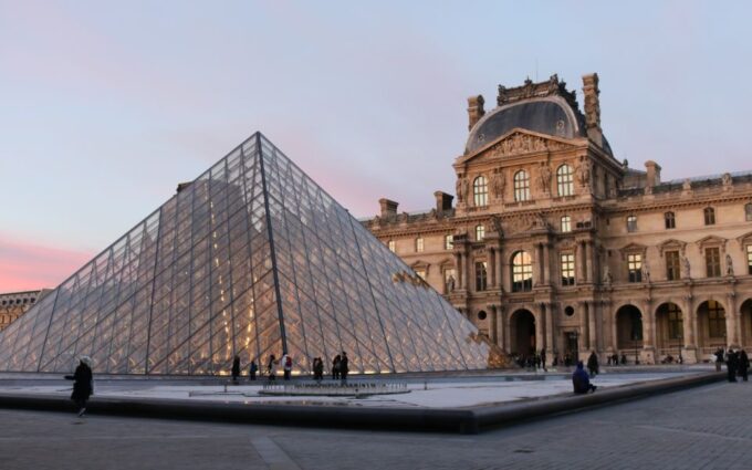 Amsterdam: Full-Day Trip to Paris - Shopping on the Champs-Elysees