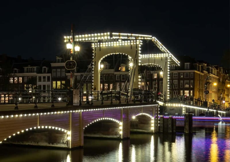 Amsterdam: German Canal Cruise with Unlimited Drinks Option - In The Sum Up