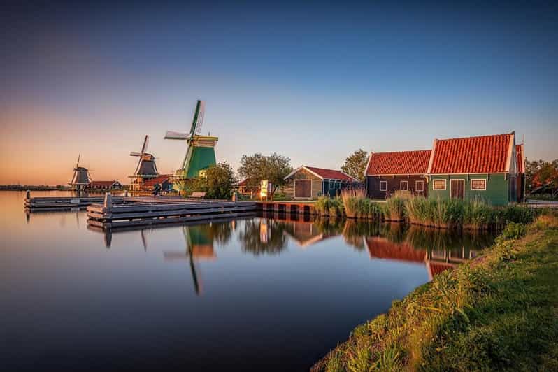 Amsterdam: Giethoorn and Zaanse Schans Day Trip With Guide - Transportation Comfort