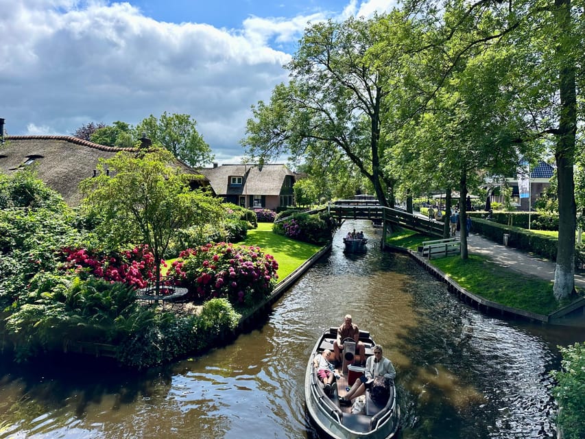 Amsterdam: Giethoorn Day Trip, Boat Tour, and Walking Tour - What the Reviews Tell Us