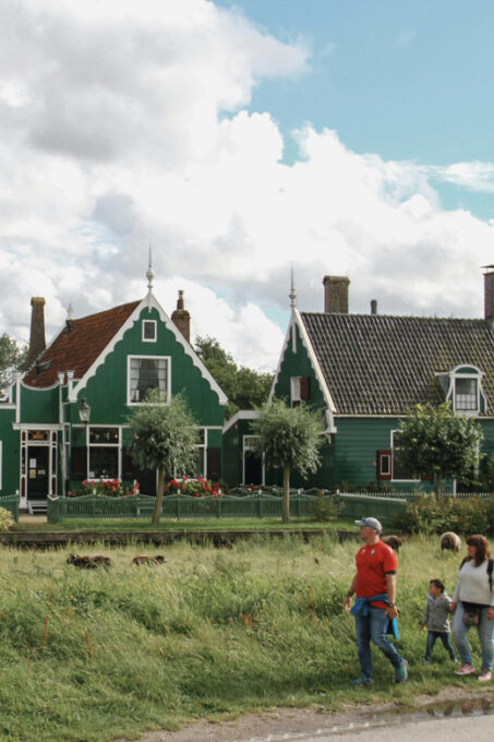 Amsterdam: Giethoorn, Zaanse Schans Tour With Small Group - Important Travel Tips