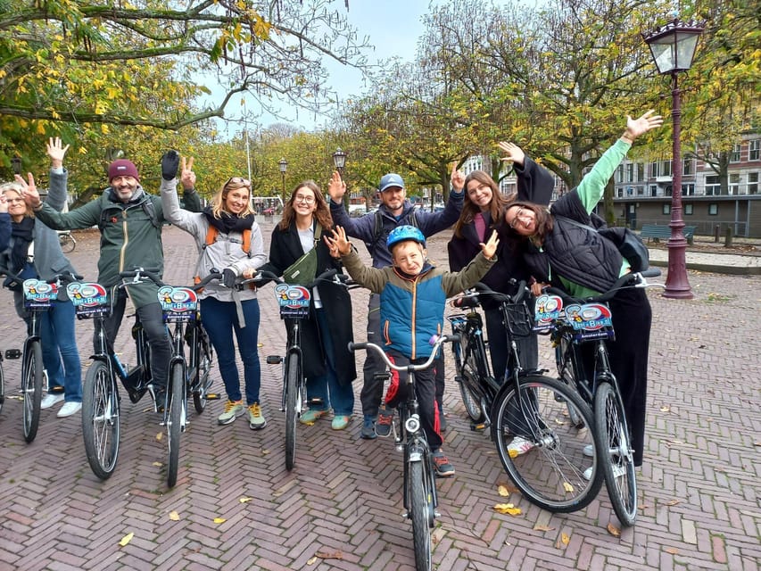 Amsterdam: Guided bike tour in French off the beaten track - Key Points