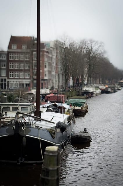 Amsterdam: Guided bike tour in French off the beaten track - FAQs
