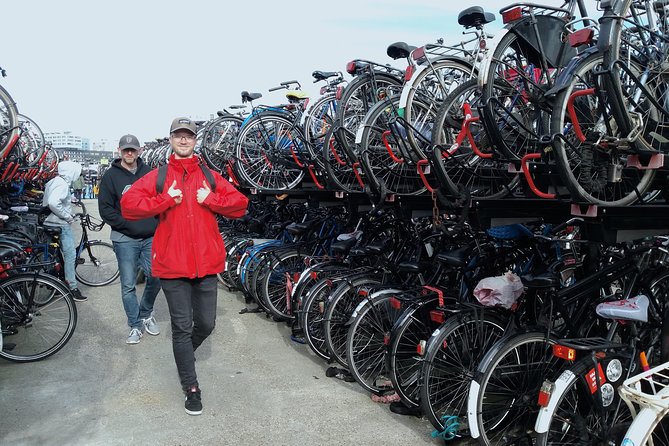 Amsterdam Highlights Small-Group Walking Tour - Accessibility and Safety