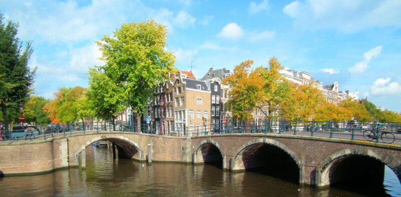 Amsterdam: Historic Walking Tour - Meeting Point and Logistics