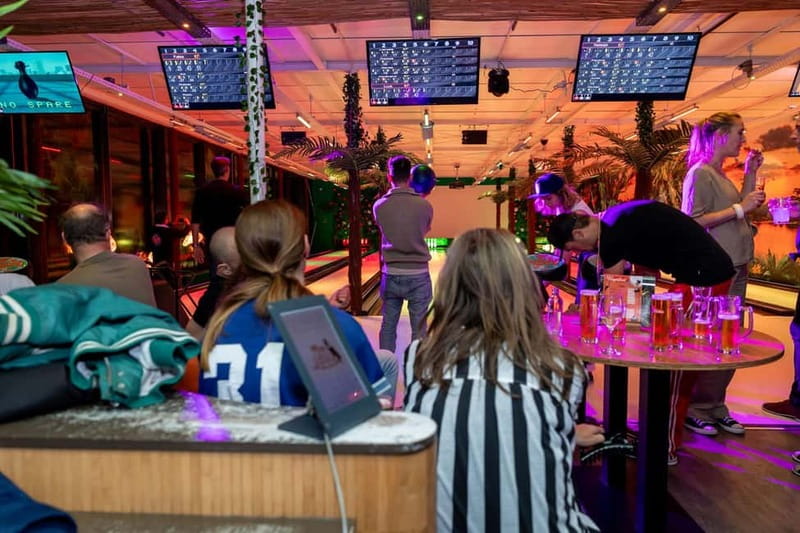Amsterdam: LED Bowling Experience - The Practical Side