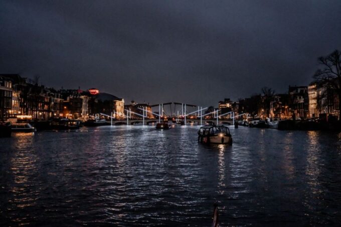 Amsterdam: Light Festival Boat With Unlimited Drinks & Snack - Frequently Asked Questions