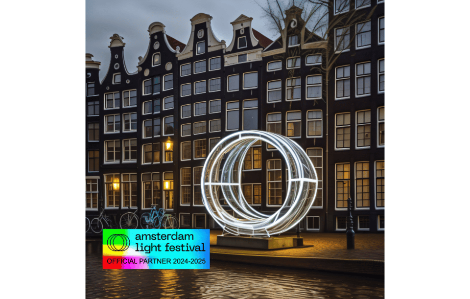 Amsterdam: Light Festival Heated Cruise with Drinks & Snacks - What Makes This Canal Cruise Stand Out