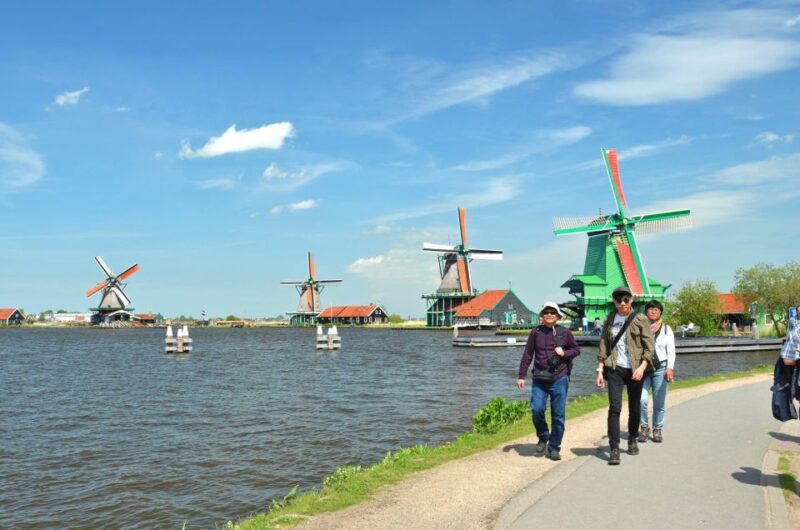 Amsterdam: Live-Guided Zaanse Schans & Cheese Tasting Tour - Highlights of the Tour