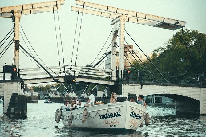 Amsterdam: Luxury Boat Cruise With Beers, Wines & Cocktails - Tour Highlights