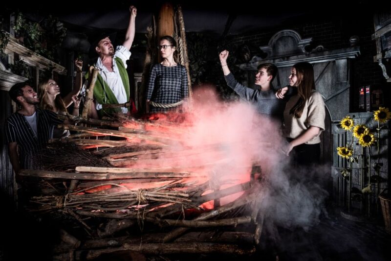 Amsterdam: Madame Tussauds & Amsterdam Dungeon Combo Ticket - Highlights of Amsterdam Dungeon