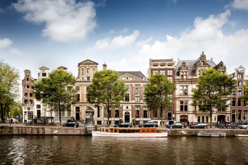 Amsterdam: Museum of the Canals Ticket With Audio Guide - Audio Guide Features