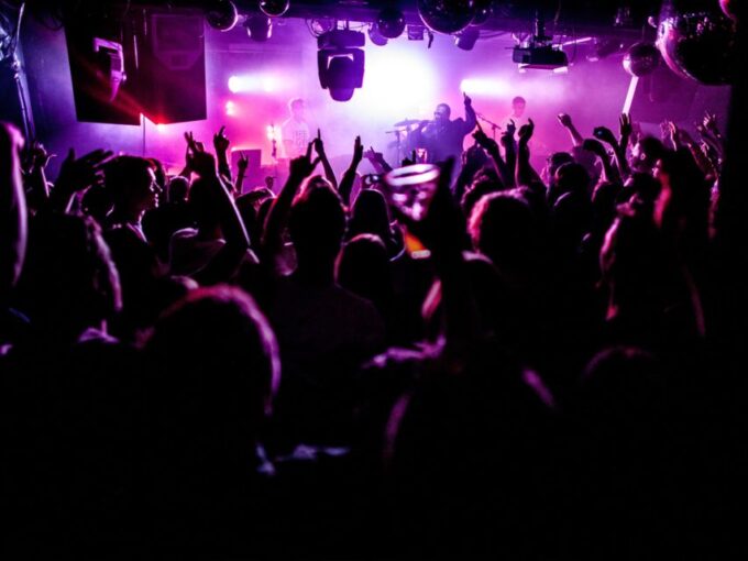Amsterdam: Nightlife Scene 1, 2, or 3-7 Day Ticket - Tips for Enjoying Amsterdams Nightlife