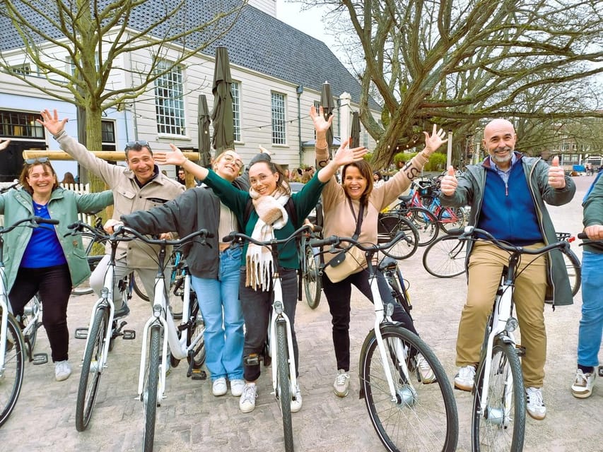 Amsterdam: Off the Beaten Path Bike Tour in French - Key Points