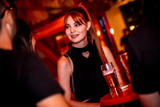 Amsterdam: Original Pub Crawl Party With VIP Entrance - Frequently Asked Questions