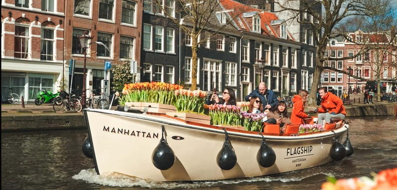 Amsterdam: Premium Tulip Boat Canal Tour - The Onboard Bar & Extras
