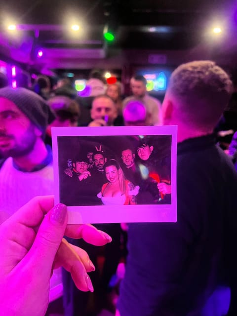 Amsterdam: Private Bar Hopping Tour With Bar Maid - Recommendations for a Great Experience