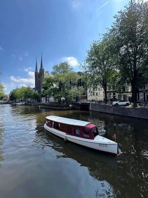 Amsterdam: Private Dinner Cruise on a Luxury Saloon Boat - Key Points