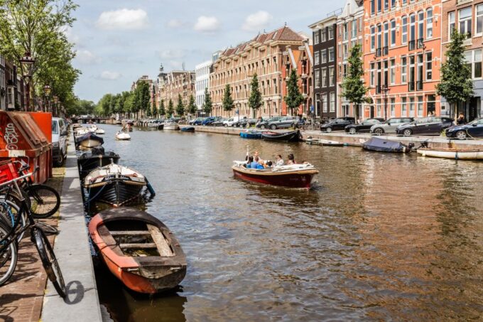 Amsterdam: Private Night Tour of Speakeasies and Bars - Booking and Cancellation Policy