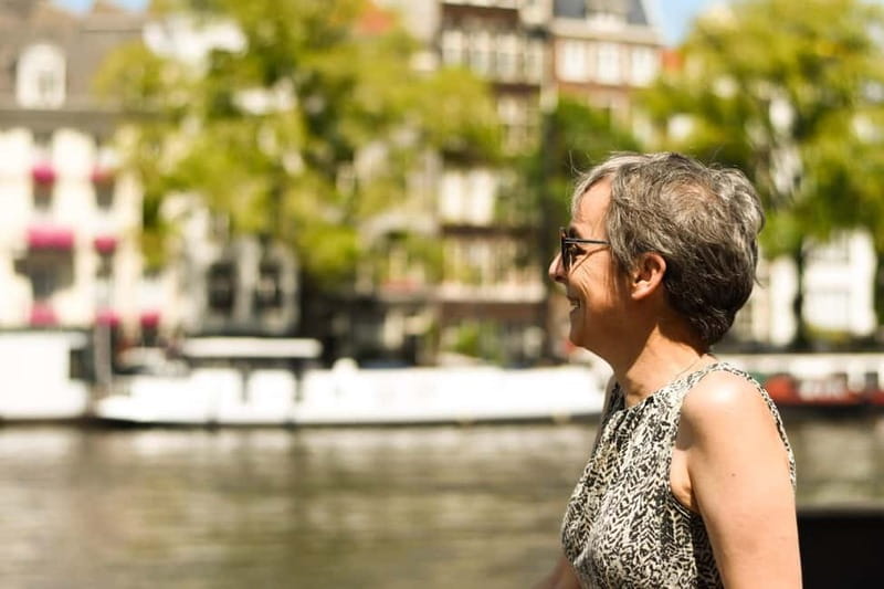 Amsterdam: Private Photo Session with 10 Edited Photos - Key Points
