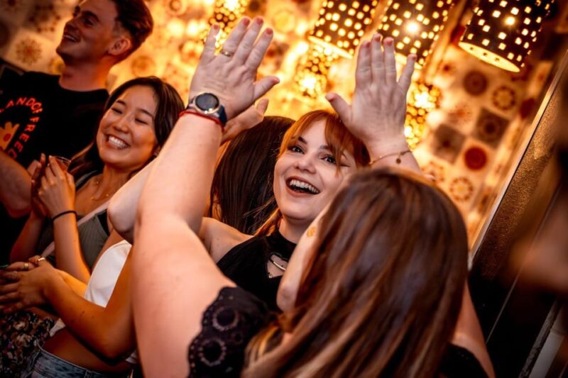 Amsterdam: Private Pub Crawl With VIP Club Entry and Shots - Customer Ratings and Reviews