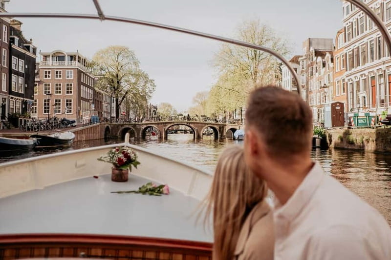 Amsterdam: Private Romantic Canal Cruise w. Prosecco/Snacks - Who Would Love This Tour?