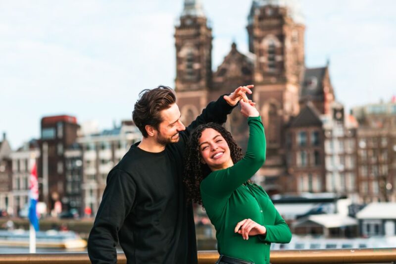 Amsterdam: Professional Photoshoot at Centraal Station - Experience Details