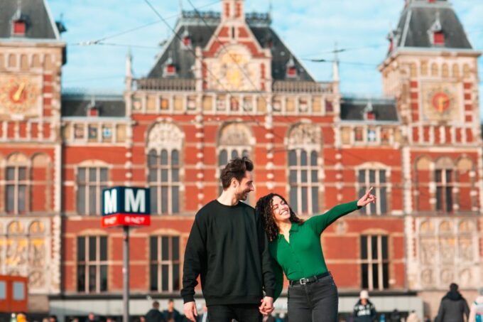 Amsterdam: Professional Photoshoot at Centraal Station - Customer Reviews