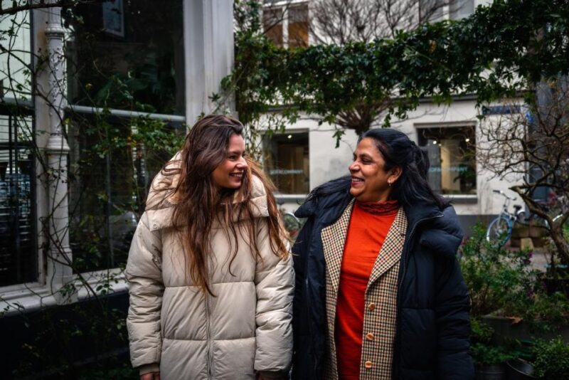 Amsterdam: Professional Photoshoot at the Canals - Pricing Details