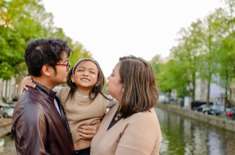 Amsterdam: Professional Photoshoot with 20 Images - Why Choose a Professional Photoshoot in Amsterdam?